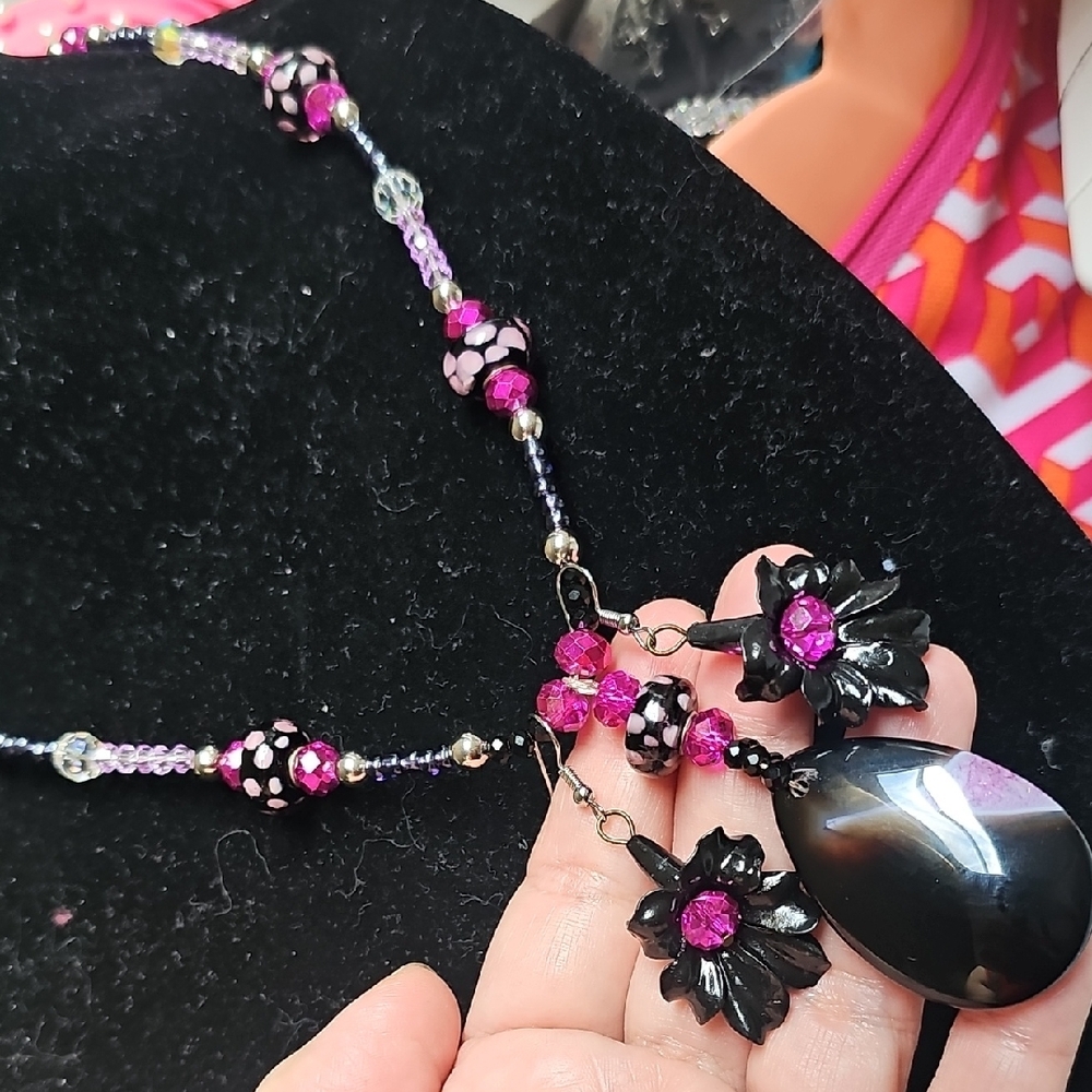 "Glorious Fucshia Sunset" Necklace ,earrings Not Include!!!